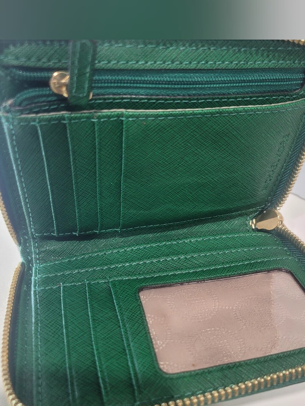 Michael Kors Green Zip-Around Leather Wallet Saffiano Leather Like New - Picture 7 of 12